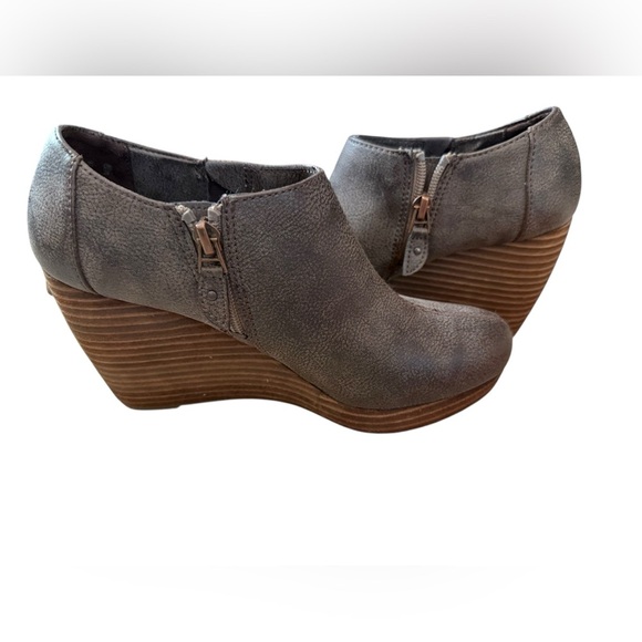 Dr. Scholl’s True Comfort Wedge Booties – Size 7 – like new condition- worn once - Picture 1 of 5